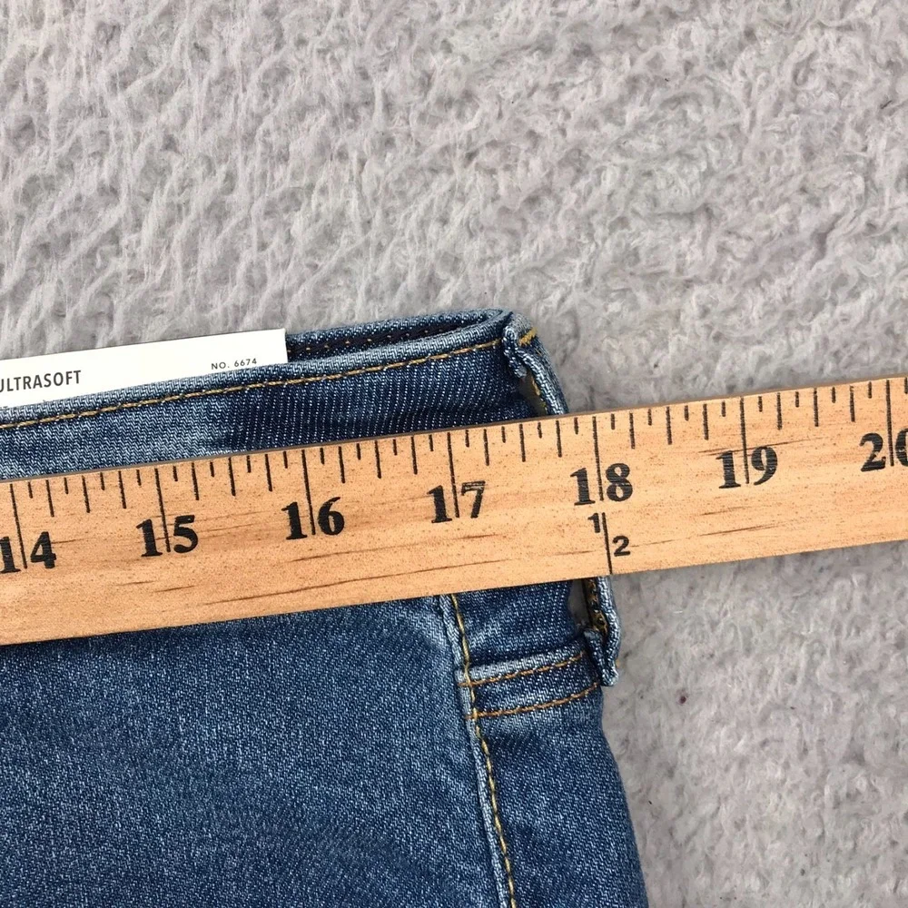 American Eagle Jeans Mens 34x32 Original Straight Stretch Stone Wash Denim NEW